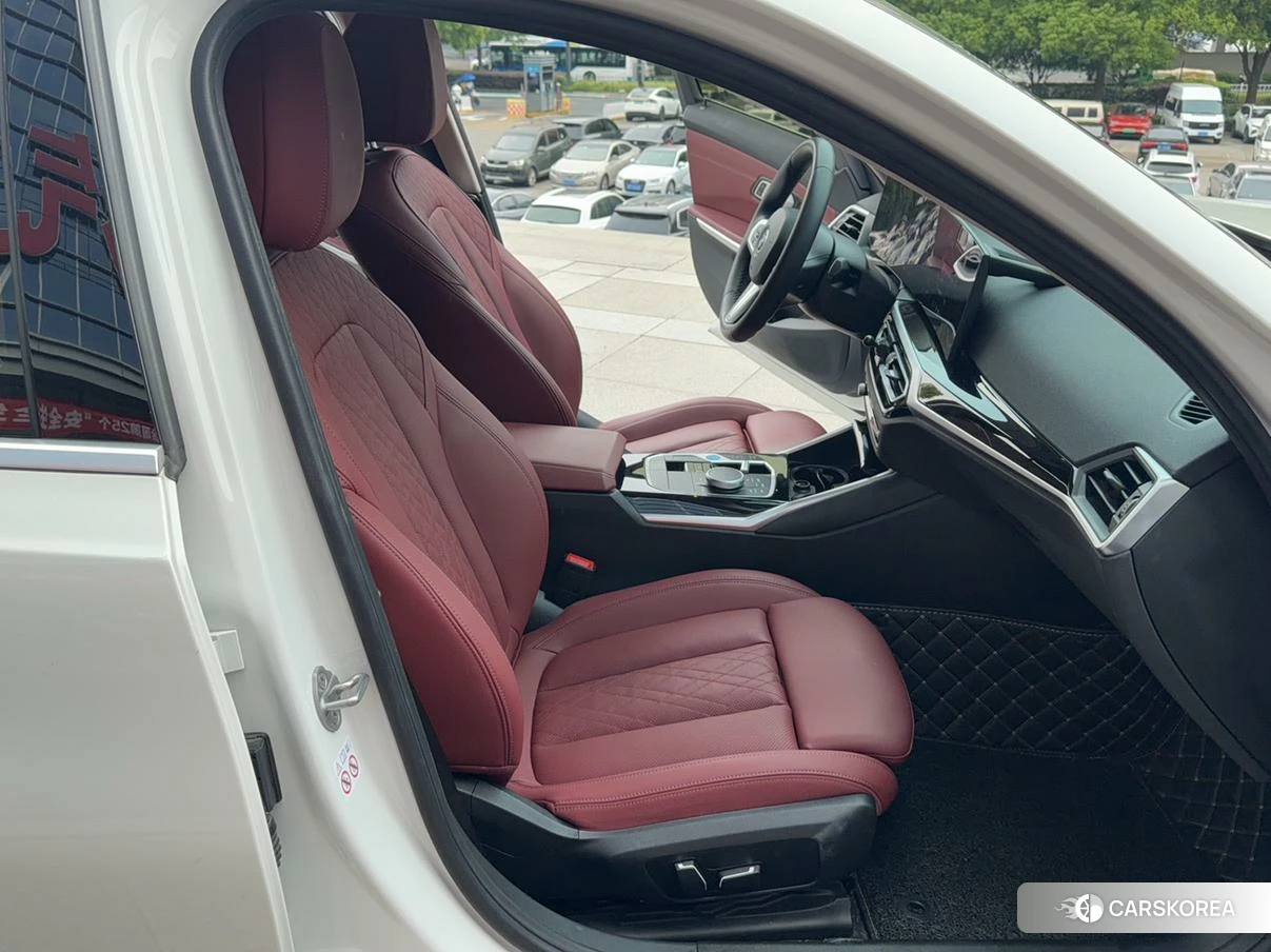 BMW i3 2023 Белый из Китая, фото 3
