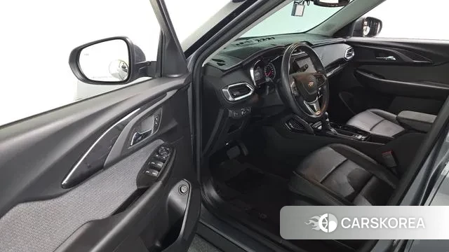 Chevrolet (GM Daewoo) Trailblazer 2020 Серебристо-серый из Кореи, фото 3