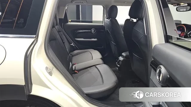 Mini Cooper Clubman 2021 Жемчужный цвет из Кореи, фото 3