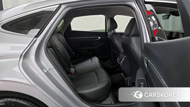 Hyundai Sonata D Edge (DN8) 2024 Серебряный из Кореи, фото 3