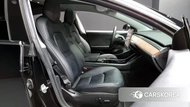 Tesla Model 3 2019 Черный из Кореи, фото 3