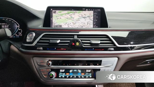 BMW 7 Series (G11) 2020 Черный из Кореи, фото 3