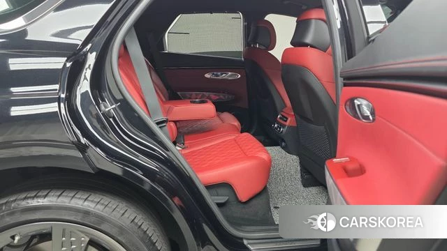 Genesis GV70 2021 Черный из Кореи, фото 3