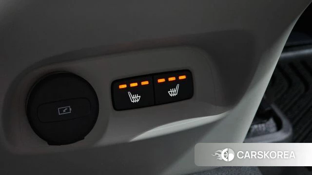 Volvo XC40 2023 Белый из Кореи, фото 3