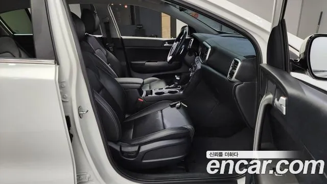 Kia Sportage The Bold 2021 Белый из Кореи, фото 3