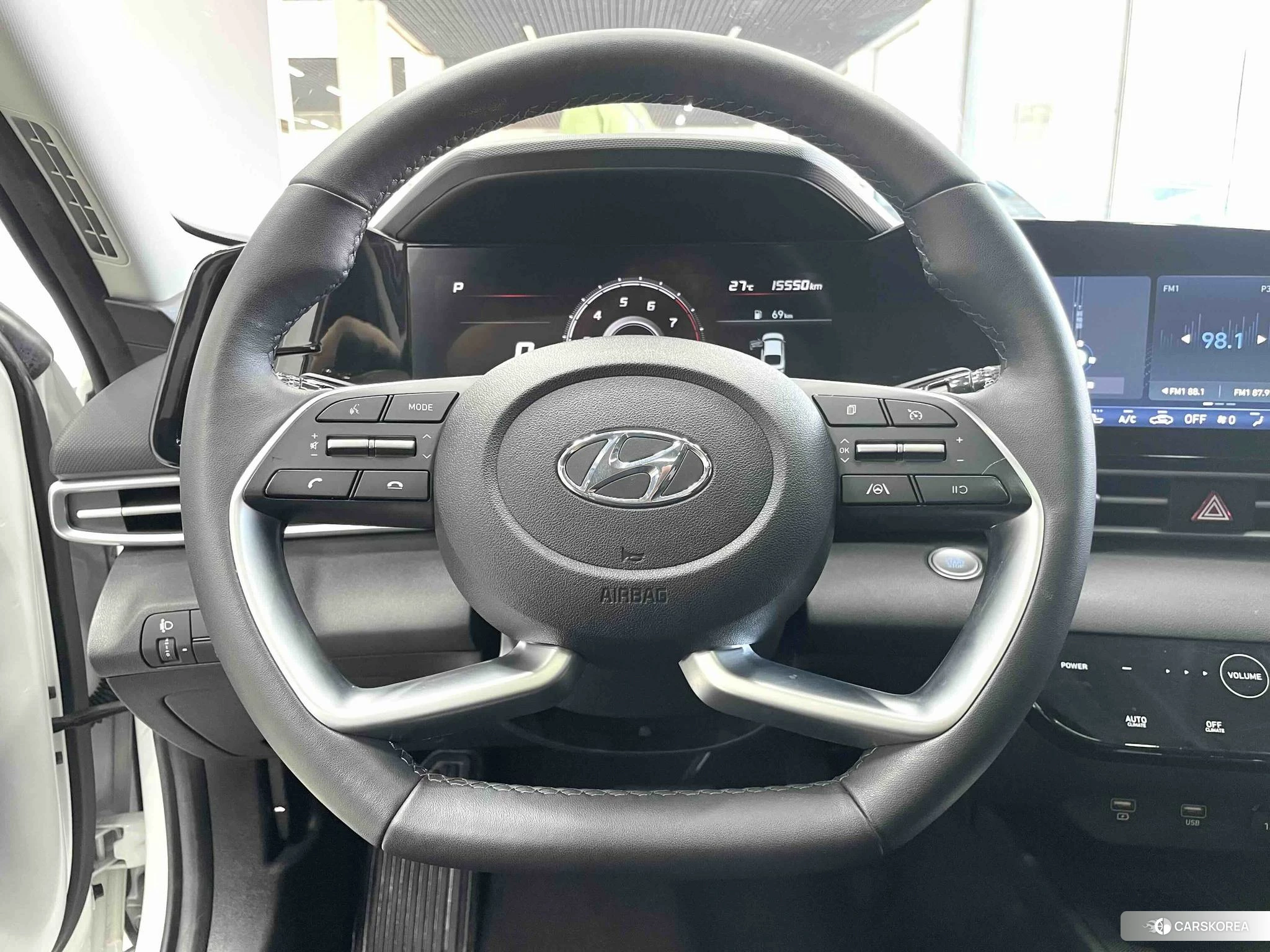 Hyundai Elantra 2022 Белый из Китая, фото 3