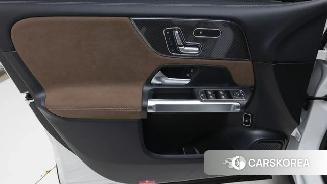 Mercedes-Benz GLB-Class X247 2025 Белый из Кореи, фото 3