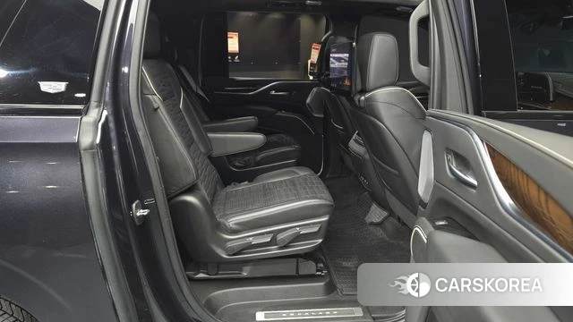 Cadillac Escalade 5th Generation 2022 Серый из Кореи, фото 3