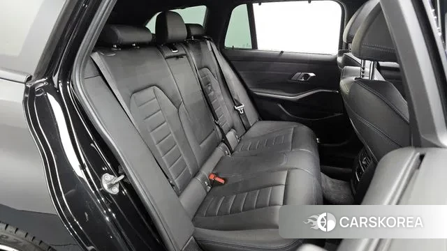 BMW 3 Series (G20) 2022 Черный из Кореи, фото 3