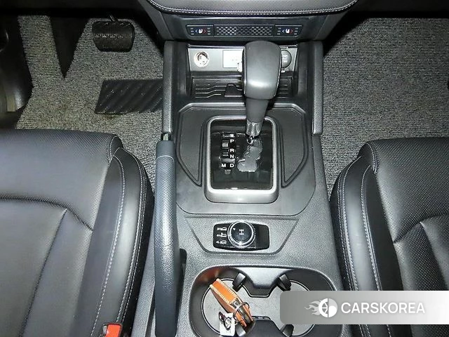 Ssangyong The New Rexton Sport 2025 Жемчужный цвет из Кореи, фото 3