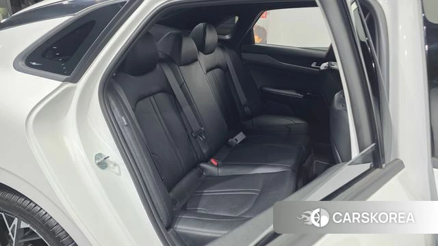 Kia The New K5 3rd generation 2026 Белый из Кореи, фото 3