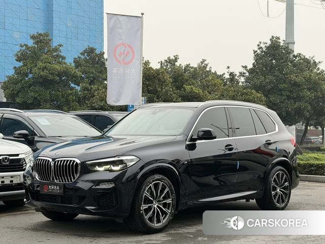 BMW X5 (imported) 2021 Черный из Китая, фото 3