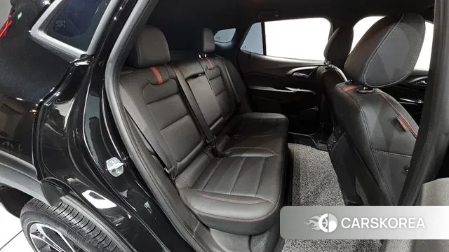 Chevrolet (GM Daewoo) Trax Crossover 2023 Черный из Кореи, фото 3