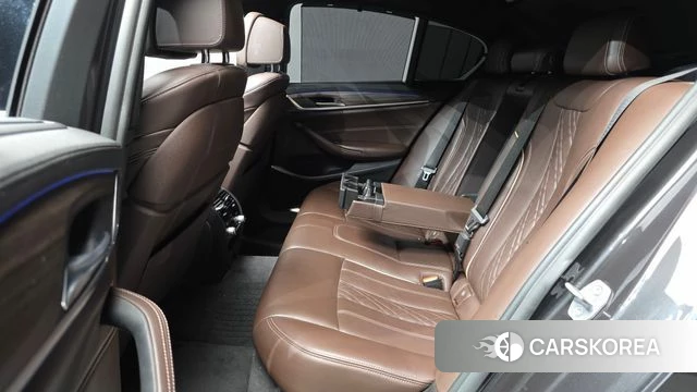 BMW 5 Series (G30) 2018 Серый из Кореи, фото 3