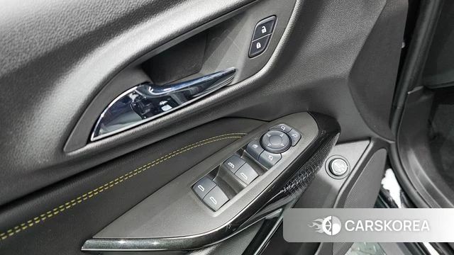 Chevrolet (GM Daewoo) Trax Crossover 2023 Черный из Кореи, фото 3