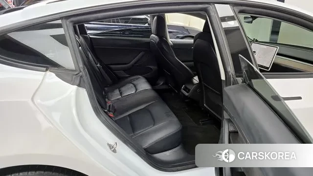 Tesla Model 3 2021 Белый из Кореи, фото 3