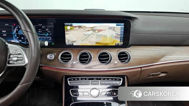 Mercedes-Benz E-Class W213 2020 Белый из Кореи, фото 3