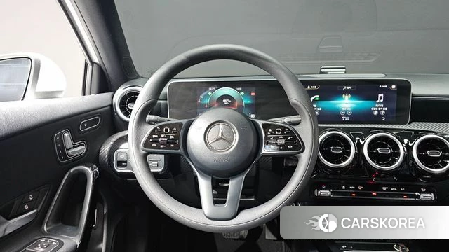 Mercedes-Benz A-Class W177 2020 Белый из Кореи, фото 3