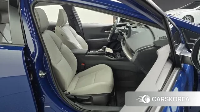 Toyota Prius 5th Generation 2024 Синий из Кореи, фото 3