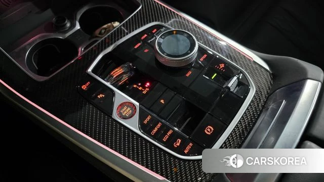 BMW X7 (G07) 2025 Черный из Кореи, фото 3