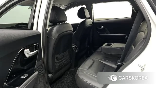 Kia Niro 2018 Белый из Кореи, фото 3