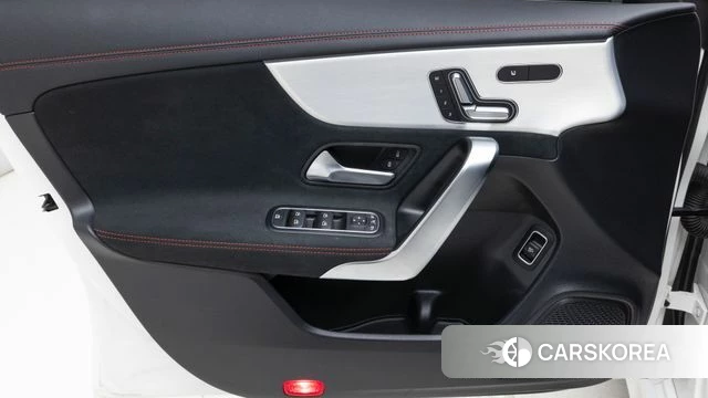 Mercedes-Benz CLA-Class C118 2025 Белый из Кореи, фото 3