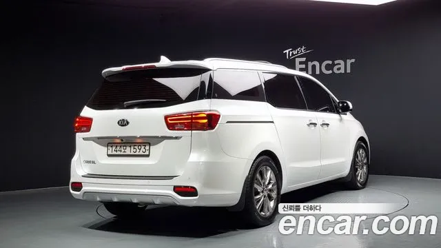 Kia The New Carnival 2018 Белый из Кореи, фото 3