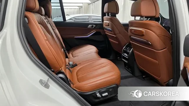 BMW X7 (G07) 2024 Белый из Кореи, фото 3