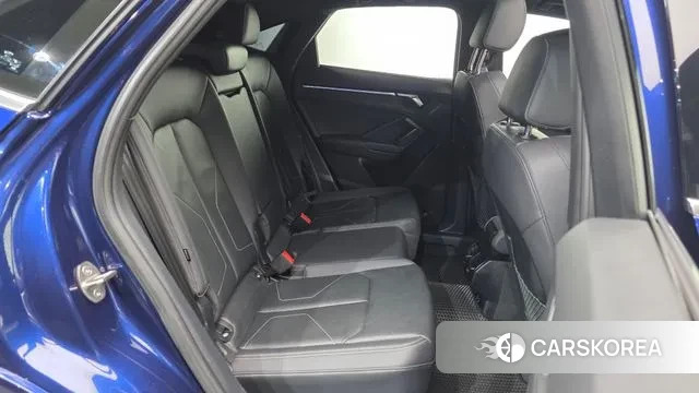 Audi Q3 (F3) 2022 Синий из Кореи, фото 3