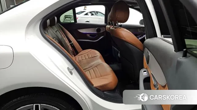 Mercedes-Benz C-Class W205 2021 Белый из Кореи, фото 3