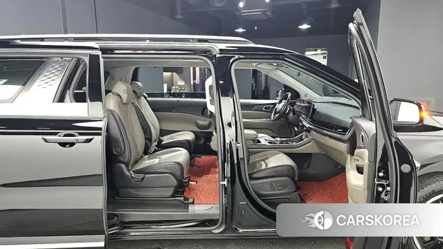 Kia The New Carnival 4th Generation 2024 Черный из Кореи, фото 3