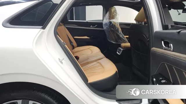 Kia K5 3rd generation 2022 Белый из Кореи, фото 3