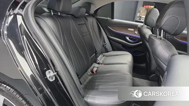 Mercedes-Benz E-Class W213 2019 Черный из Кореи, фото 3