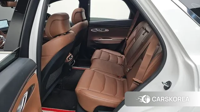 Genesis GV70 2022 Белый из Кореи, фото 3