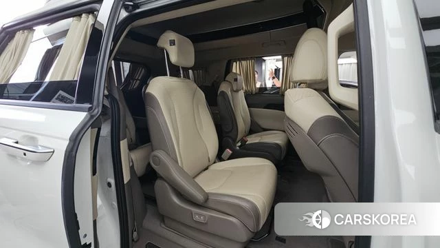 Kia Carnival 4th generation 2023 Белый из Кореи, фото 3
