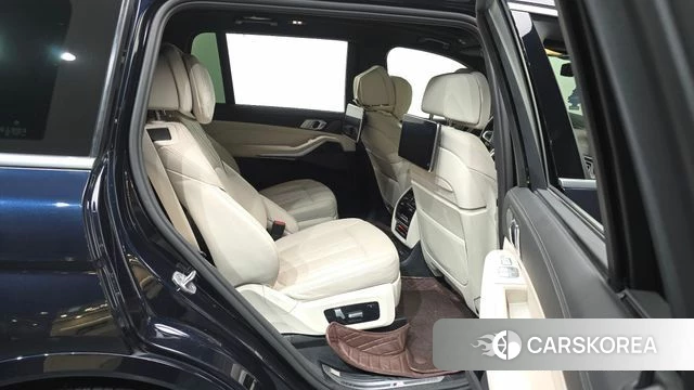 BMW X7 (G07) 2022 Черный из Кореи, фото 3