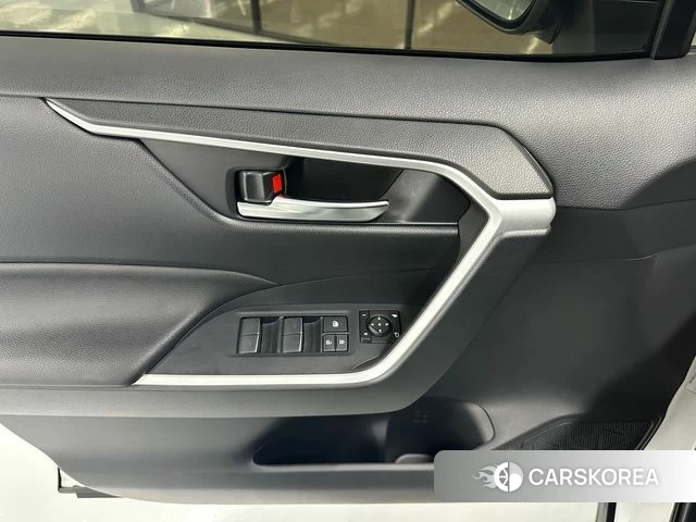 Toyota RAV4 5th Generation 2025 Белый из Кореи, фото 3