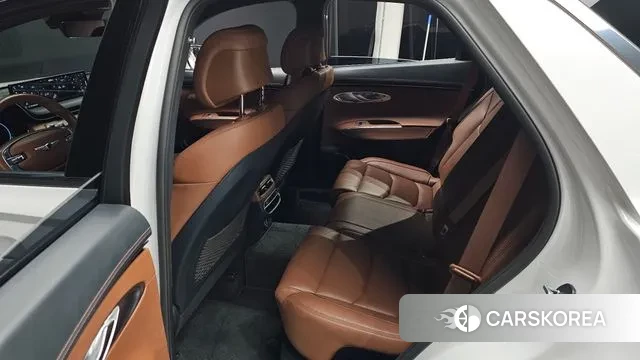 Genesis GV70 2022 Белый из Кореи, фото 3