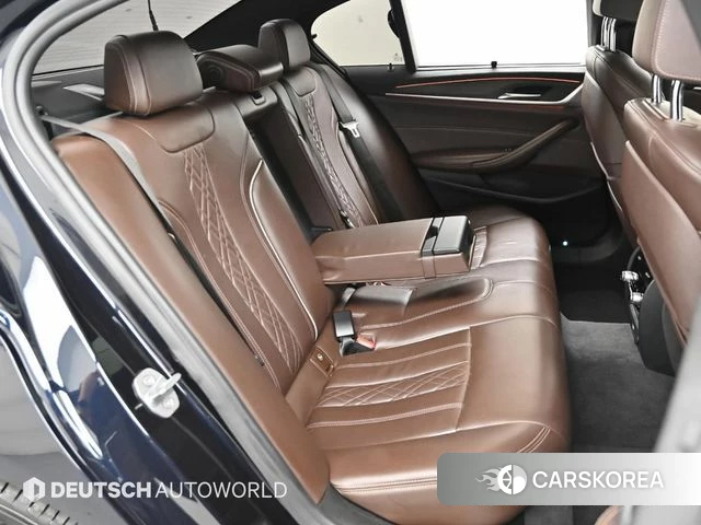 BMW 5 Series (G30) 2018 Черный из Кореи, фото 3