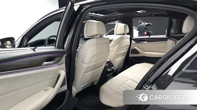 BMW 5 Series (G30) 2020 Серый из Кореи, фото 3