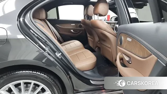 Mercedes-Benz E-Class W213 2022 Серый из Кореи, фото 3