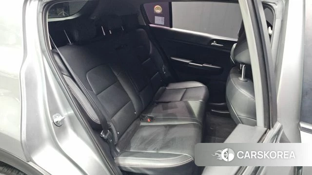 Kia Sportage The Bold 2020 Серебристо-серый из Кореи, фото 3
