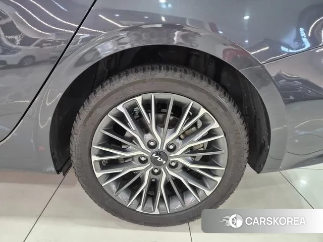 Kia The New K3 2nd generation 2022 Серый из Кореи, фото 3