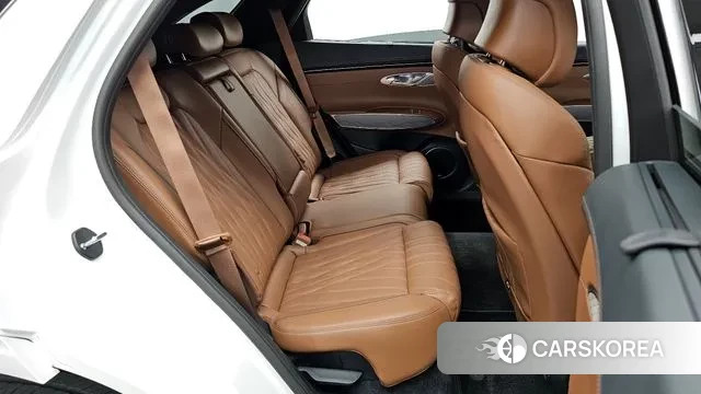 Genesis GV70 2023 Белый из Кореи, фото 3