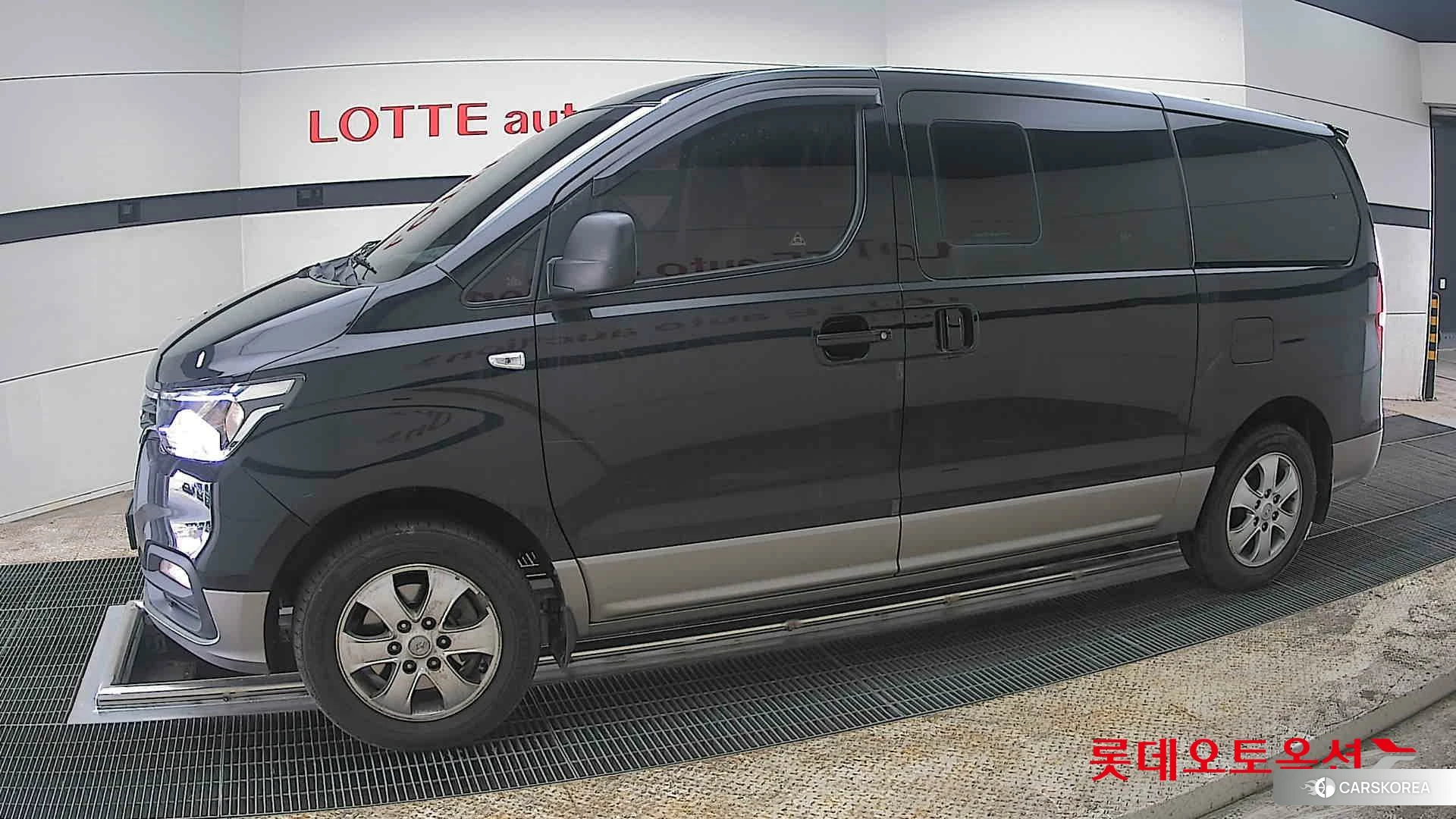 Hyundai Grand Starex 2020 Timeless Black из Кореи, фото 3