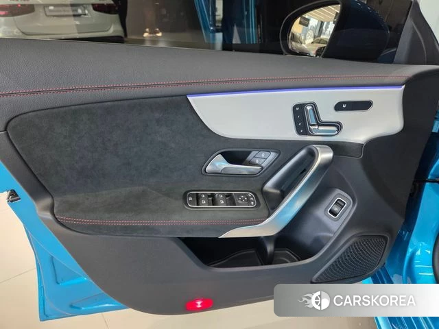 Mercedes-Benz CLA-Class C118 2024 Синий из Кореи, фото 3