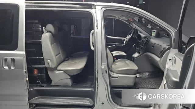 Hyundai The New Grand Starex 2018 Серый из Кореи, фото 3