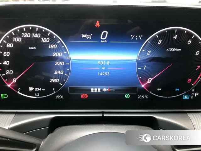 Mercedes-Benz Class C 2023 Белый из Китая, фото 3