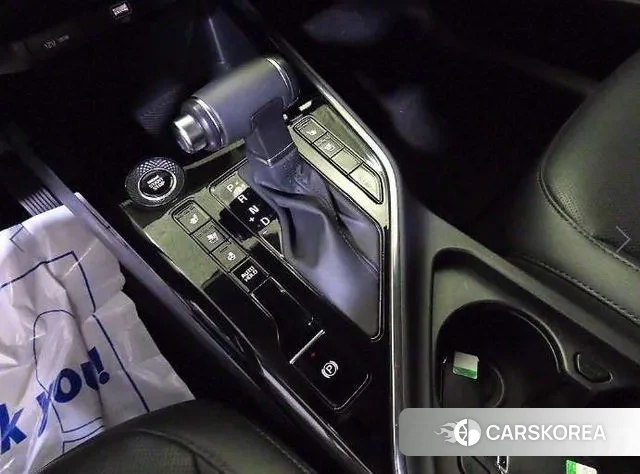 Kia Di Ol Nu Niro 2022 Белый из Кореи, фото 3