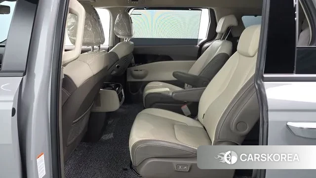 Kia The New Carnival 4th Generation 2024 Серебристо-серый из Кореи, фото 3